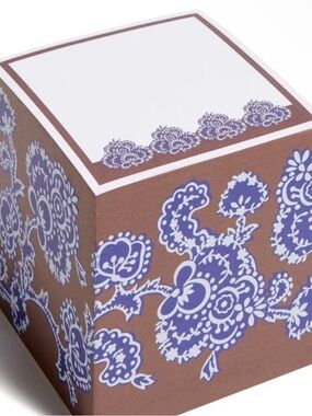 Choice of Vera Bradley Note Cube - NEW - Cotswold or Venetian Paisley